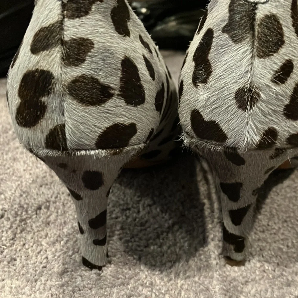 Like new calf hair heels - Picture 3 of 4